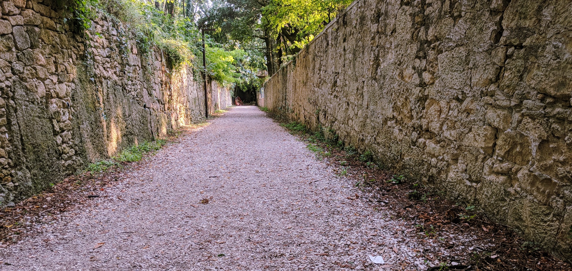 foto ingresso del parco in viale Enrico Cialdini